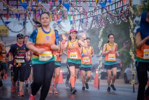 BIB: 1518, 500
                            <button type="button" onclick="openModal(9139236)" class="btn btn-primary btn-sm float-right btn-popup" data-toggle="modal" data-target=".modal-high-quality">
                        <i class="fas fa-shopping-cart"></i> Add to Cart
                    </button>
                                            <button type="button" onclick="isThisMe(9139236, true)" class="btn btn-success btn-sm float-right btn-popup btn-isme hidden" data-toggle="tooltip" data-placement="bottom" title="นี่คือรูปของคุณใช่ไหม คลิกที่นี่เพื่อเอาเข้าอัลบั้ม">
                        <i class="fas fa-plus"></i> Add to album
                    </button>
                    <button type="button" onclick="isThisMe(9139236, false)" class="btn btn-warning btn-sm float-right btn-popup btn-isnotme hidden">
                        <i class="fas fa-ban"></i> Remove from album
                    </button>