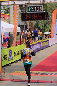 BIB: 42195, 6165
                            <button type="button" onclick="openModal(9423592)" class="btn btn-primary btn-sm float-right btn-popup" data-toggle="modal" data-target=".modal-high-quality">
                        <i class="fas fa-shopping-cart"></i> Add to Cart
                    </button>
                                            <button type="button" onclick="isThisMe(9423592, true)" class="btn btn-success btn-sm float-right btn-popup btn-isme hidden" data-toggle="tooltip" data-placement="bottom" title="นี่คือรูปของคุณใช่ไหม คลิกที่นี่เพื่อเอาเข้าอัลบั้ม">
                        <i class="fas fa-plus"></i> Add to album
                    </button>
                    <button type="button" onclick="isThisMe(9423592, false)" class="btn btn-warning btn-sm float-right btn-popup btn-isnotme hidden">
                        <i class="fas fa-ban"></i> Remove from album
                    </button>