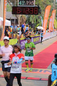 BIB: 42195, 84002
                            <button type="button" onclick="openModal(9357268)" class="btn btn-primary btn-sm float-right btn-popup" data-toggle="modal" data-target=".modal-high-quality">
                        <i class="fas fa-shopping-cart"></i> Add to Cart
                    </button>
                                            <button type="button" onclick="isThisMe(9357268, true)" class="btn btn-success btn-sm float-right btn-popup btn-isme hidden" data-toggle="tooltip" data-placement="bottom" title="นี่คือรูปของคุณใช่ไหม คลิกที่นี่เพื่อเอาเข้าอัลบั้ม">
                        <i class="fas fa-plus"></i> Add to album
                    </button>
                    <button type="button" onclick="isThisMe(9357268, false)" class="btn btn-warning btn-sm float-right btn-popup btn-isnotme hidden">
                        <i class="fas fa-ban"></i> Remove from album
                    </button>