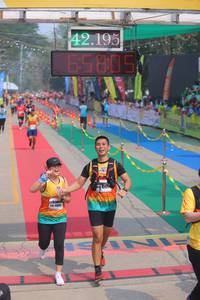 BIB: 42195, 65805, 40645
                            <button type="button" onclick="openModal(9513990)" class="btn btn-primary btn-sm float-right btn-popup" data-toggle="modal" data-target=".modal-high-quality">
                        <i class="fas fa-shopping-cart"></i> Add to Cart
                    </button>
                                            <button type="button" onclick="isThisMe(9513990, true)" class="btn btn-success btn-sm float-right btn-popup btn-isme hidden" data-toggle="tooltip" data-placement="bottom" title="นี่คือรูปของคุณใช่ไหม คลิกที่นี่เพื่อเอาเข้าอัลบั้ม">
                        <i class="fas fa-plus"></i> Add to album
                    </button>
                    <button type="button" onclick="isThisMe(9513990, false)" class="btn btn-warning btn-sm float-right btn-popup btn-isnotme hidden">
                        <i class="fas fa-ban"></i> Remove from album
                    </button>