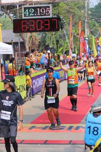 BIB: 42195, 63037, 07584
                            <button type="button" onclick="openModal(9460838)" class="btn btn-primary btn-sm float-right btn-popup" data-toggle="modal" data-target=".modal-high-quality">
                        <i class="fas fa-shopping-cart"></i> Add to Cart
                    </button>
                                            <button type="button" onclick="isThisMe(9460838, true)" class="btn btn-success btn-sm float-right btn-popup btn-isme hidden" data-toggle="tooltip" data-placement="bottom" title="นี่คือรูปของคุณใช่ไหม คลิกที่นี่เพื่อเอาเข้าอัลบั้ม">
                        <i class="fas fa-plus"></i> Add to album
                    </button>
                    <button type="button" onclick="isThisMe(9460838, false)" class="btn btn-warning btn-sm float-right btn-popup btn-isnotme hidden">
                        <i class="fas fa-ban"></i> Remove from album
                    </button>