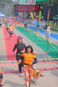 BIB: 42195, 65792
                            <button type="button" onclick="openModal(9513821)" class="btn btn-primary btn-sm float-right btn-popup" data-toggle="modal" data-target=".modal-high-quality">
                        <i class="fas fa-shopping-cart"></i> Add to Cart
                    </button>
                                            <button type="button" onclick="isThisMe(9513821, true)" class="btn btn-success btn-sm float-right btn-popup btn-isme hidden" data-toggle="tooltip" data-placement="bottom" title="นี่คือรูปของคุณใช่ไหม คลิกที่นี่เพื่อเอาเข้าอัลบั้ม">
                        <i class="fas fa-plus"></i> Add to album
                    </button>
                    <button type="button" onclick="isThisMe(9513821, false)" class="btn btn-warning btn-sm float-right btn-popup btn-isnotme hidden">
                        <i class="fas fa-ban"></i> Remove from album
                    </button>