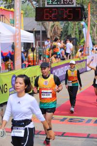 BIB: 6275, 42261, 46089
                            <button type="button" onclick="openModal(9444106)" class="btn btn-primary btn-sm float-right btn-popup" data-toggle="modal" data-target=".modal-high-quality">
                        <i class="fas fa-shopping-cart"></i> Add to Cart
                    </button>
                                            <button type="button" onclick="isThisMe(9444106, true)" class="btn btn-success btn-sm float-right btn-popup btn-isme hidden" data-toggle="tooltip" data-placement="bottom" title="นี่คือรูปของคุณใช่ไหม คลิกที่นี่เพื่อเอาเข้าอัลบั้ม">
                        <i class="fas fa-plus"></i> Add to album
                    </button>
                    <button type="button" onclick="isThisMe(9444106, false)" class="btn btn-warning btn-sm float-right btn-popup btn-isnotme hidden">
                        <i class="fas fa-ban"></i> Remove from album
                    </button>