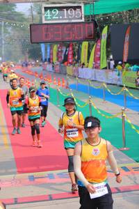 BIB: 42195, 009, 47681
                            <button type="button" onclick="openModal(9469542)" class="btn btn-primary btn-sm float-right btn-popup" data-toggle="modal" data-target=".modal-high-quality">
                        <i class="fas fa-shopping-cart"></i> Add to Cart
                    </button>
                                            <button type="button" onclick="isThisMe(9469542, true)" class="btn btn-success btn-sm float-right btn-popup btn-isme hidden" data-toggle="tooltip" data-placement="bottom" title="นี่คือรูปของคุณใช่ไหม คลิกที่นี่เพื่อเอาเข้าอัลบั้ม">
                        <i class="fas fa-plus"></i> Add to album
                    </button>
                    <button type="button" onclick="isThisMe(9469542, false)" class="btn btn-warning btn-sm float-right btn-popup btn-isnotme hidden">
                        <i class="fas fa-ban"></i> Remove from album
                    </button>