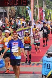 BIB: 100, 4548, 942149, 48495, 080
                            <button type="button" onclick="openModal(9458810)" class="btn btn-primary btn-sm float-right btn-popup" data-toggle="modal" data-target=".modal-high-quality">
                        <i class="fas fa-shopping-cart"></i> Add to Cart
                    </button>
                                            <button type="button" onclick="isThisMe(9458810, true)" class="btn btn-success btn-sm float-right btn-popup btn-isme hidden" data-toggle="tooltip" data-placement="bottom" title="นี่คือรูปของคุณใช่ไหม คลิกที่นี่เพื่อเอาเข้าอัลบั้ม">
                        <i class="fas fa-plus"></i> Add to album
                    </button>
                    <button type="button" onclick="isThisMe(9458810, false)" class="btn btn-warning btn-sm float-right btn-popup btn-isnotme hidden">
                        <i class="fas fa-ban"></i> Remove from album
                    </button>