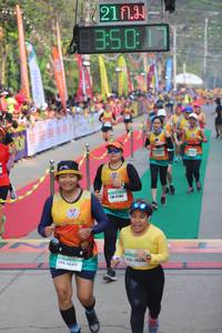 BIB: 1350, 273, 2054
                            <button type="button" onclick="openModal(9130498)" class="btn btn-primary btn-sm float-right btn-popup" data-toggle="modal" data-target=".modal-high-quality">
                        <i class="fas fa-shopping-cart"></i> Add to Cart
                    </button>
                                            <button type="button" onclick="isThisMe(9130498, true)" class="btn btn-success btn-sm float-right btn-popup btn-isme hidden" data-toggle="tooltip" data-placement="bottom" title="นี่คือรูปของคุณใช่ไหม คลิกที่นี่เพื่อเอาเข้าอัลบั้ม">
                        <i class="fas fa-plus"></i> Add to album
                    </button>
                    <button type="button" onclick="isThisMe(9130498, false)" class="btn btn-warning btn-sm float-right btn-popup btn-isnotme hidden">
                        <i class="fas fa-ban"></i> Remove from album
                    </button>
