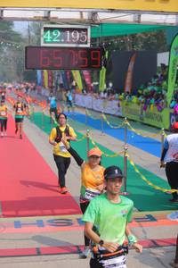 BIB: 42195, 65059, 405
                            <button type="button" onclick="openModal(9513979)" class="btn btn-primary btn-sm float-right btn-popup" data-toggle="modal" data-target=".modal-high-quality">
                        <i class="fas fa-shopping-cart"></i> Add to Cart
                    </button>
                                            <button type="button" onclick="isThisMe(9513979, true)" class="btn btn-success btn-sm float-right btn-popup btn-isme hidden" data-toggle="tooltip" data-placement="bottom" title="นี่คือรูปของคุณใช่ไหม คลิกที่นี่เพื่อเอาเข้าอัลบั้ม">
                        <i class="fas fa-plus"></i> Add to album
                    </button>
                    <button type="button" onclick="isThisMe(9513979, false)" class="btn btn-warning btn-sm float-right btn-popup btn-isnotme hidden">
                        <i class="fas fa-ban"></i> Remove from album
                    </button>