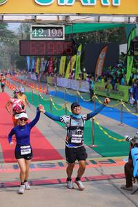 BIB: 42195, 90669, 440
                            <button type="button" onclick="openModal(9476807)" class="btn btn-primary btn-sm float-right btn-popup" data-toggle="modal" data-target=".modal-high-quality">
                        <i class="fas fa-shopping-cart"></i> Add to Cart
                    </button>
                                            <button type="button" onclick="isThisMe(9476807, true)" class="btn btn-success btn-sm float-right btn-popup btn-isme hidden" data-toggle="tooltip" data-placement="bottom" title="นี่คือรูปของคุณใช่ไหม คลิกที่นี่เพื่อเอาเข้าอัลบั้ม">
                        <i class="fas fa-plus"></i> Add to album
                    </button>
                    <button type="button" onclick="isThisMe(9476807, false)" class="btn btn-warning btn-sm float-right btn-popup btn-isnotme hidden">
                        <i class="fas fa-ban"></i> Remove from album
                    </button>