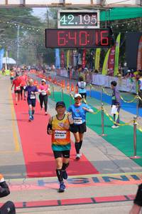 BIB: 42195, 640
                            <button type="button" onclick="openModal(9478718)" class="btn btn-primary btn-sm float-right btn-popup" data-toggle="modal" data-target=".modal-high-quality">
                        <i class="fas fa-shopping-cart"></i> Add to Cart
                    </button>
                                            <button type="button" onclick="isThisMe(9478718, true)" class="btn btn-success btn-sm float-right btn-popup btn-isme hidden" data-toggle="tooltip" data-placement="bottom" title="นี่คือรูปของคุณใช่ไหม คลิกที่นี่เพื่อเอาเข้าอัลบั้ม">
                        <i class="fas fa-plus"></i> Add to album
                    </button>
                    <button type="button" onclick="isThisMe(9478718, false)" class="btn btn-warning btn-sm float-right btn-popup btn-isnotme hidden">
                        <i class="fas fa-ban"></i> Remove from album
                    </button>