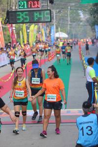BIB: 27544, 20148, 28032
                            <button type="button" onclick="openModal(9131542)" class="btn btn-primary btn-sm float-right btn-popup" data-toggle="modal" data-target=".modal-high-quality">
                        <i class="fas fa-shopping-cart"></i> Add to Cart
                    </button>
                                            <button type="button" onclick="isThisMe(9131542, true)" class="btn btn-success btn-sm float-right btn-popup btn-isme hidden" data-toggle="tooltip" data-placement="bottom" title="นี่คือรูปของคุณใช่ไหม คลิกที่นี่เพื่อเอาเข้าอัลบั้ม">
                        <i class="fas fa-plus"></i> Add to album
                    </button>
                    <button type="button" onclick="isThisMe(9131542, false)" class="btn btn-warning btn-sm float-right btn-popup btn-isnotme hidden">
                        <i class="fas fa-ban"></i> Remove from album
                    </button>