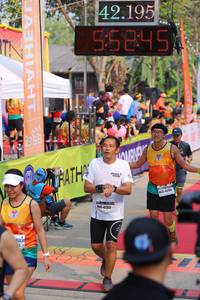 BIB: 42195, 5245
                            <button type="button" onclick="openModal(9153636)" class="btn btn-primary btn-sm float-right btn-popup" data-toggle="modal" data-target=".modal-high-quality">
                        <i class="fas fa-shopping-cart"></i> Add to Cart
                    </button>
                                            <button type="button" onclick="isThisMe(9153636, true)" class="btn btn-success btn-sm float-right btn-popup btn-isme hidden" data-toggle="tooltip" data-placement="bottom" title="นี่คือรูปของคุณใช่ไหม คลิกที่นี่เพื่อเอาเข้าอัลบั้ม">
                        <i class="fas fa-plus"></i> Add to album
                    </button>
                    <button type="button" onclick="isThisMe(9153636, false)" class="btn btn-warning btn-sm float-right btn-popup btn-isnotme hidden">
                        <i class="fas fa-ban"></i> Remove from album
                    </button>