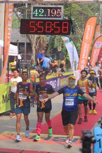 BIB: 42195, 55858, 4217
                            <button type="button" onclick="openModal(9155871)" class="btn btn-primary btn-sm float-right btn-popup" data-toggle="modal" data-target=".modal-high-quality">
                        <i class="fas fa-shopping-cart"></i> Add to Cart
                    </button>
                                            <button type="button" onclick="isThisMe(9155871, true)" class="btn btn-success btn-sm float-right btn-popup btn-isme hidden" data-toggle="tooltip" data-placement="bottom" title="นี่คือรูปของคุณใช่ไหม คลิกที่นี่เพื่อเอาเข้าอัลบั้ม">
                        <i class="fas fa-plus"></i> Add to album
                    </button>
                    <button type="button" onclick="isThisMe(9155871, false)" class="btn btn-warning btn-sm float-right btn-popup btn-isnotme hidden">
                        <i class="fas fa-ban"></i> Remove from album
                    </button>
