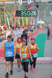 BIB: 5026, 25838, 82038
                            <button type="button" onclick="openModal(9130728)" class="btn btn-primary btn-sm float-right btn-popup" data-toggle="modal" data-target=".modal-high-quality">
                        <i class="fas fa-shopping-cart"></i> Add to Cart
                    </button>
                                            <button type="button" onclick="isThisMe(9130728, true)" class="btn btn-success btn-sm float-right btn-popup btn-isme hidden" data-toggle="tooltip" data-placement="bottom" title="นี่คือรูปของคุณใช่ไหม คลิกที่นี่เพื่อเอาเข้าอัลบั้ม">
                        <i class="fas fa-plus"></i> Add to album
                    </button>
                    <button type="button" onclick="isThisMe(9130728, false)" class="btn btn-warning btn-sm float-right btn-popup btn-isnotme hidden">
                        <i class="fas fa-ban"></i> Remove from album
                    </button>