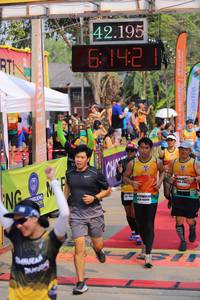 BIB: 42195, 6142
                            <button type="button" onclick="openModal(9416589)" class="btn btn-primary btn-sm float-right btn-popup" data-toggle="modal" data-target=".modal-high-quality">
                        <i class="fas fa-shopping-cart"></i> Add to Cart
                    </button>
                                            <button type="button" onclick="isThisMe(9416589, true)" class="btn btn-success btn-sm float-right btn-popup btn-isme hidden" data-toggle="tooltip" data-placement="bottom" title="นี่คือรูปของคุณใช่ไหม คลิกที่นี่เพื่อเอาเข้าอัลบั้ม">
                        <i class="fas fa-plus"></i> Add to album
                    </button>
                    <button type="button" onclick="isThisMe(9416589, false)" class="btn btn-warning btn-sm float-right btn-popup btn-isnotme hidden">
                        <i class="fas fa-ban"></i> Remove from album
                    </button>