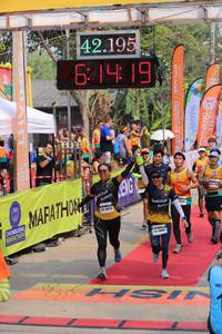 BIB: 42195, 614
                            <button type="button" onclick="openModal(9416520)" class="btn btn-primary btn-sm float-right btn-popup" data-toggle="modal" data-target=".modal-high-quality">
                        <i class="fas fa-shopping-cart"></i> Add to Cart
                    </button>
                                            <button type="button" onclick="isThisMe(9416520, true)" class="btn btn-success btn-sm float-right btn-popup btn-isme hidden" data-toggle="tooltip" data-placement="bottom" title="นี่คือรูปของคุณใช่ไหม คลิกที่นี่เพื่อเอาเข้าอัลบั้ม">
                        <i class="fas fa-plus"></i> Add to album
                    </button>
                    <button type="button" onclick="isThisMe(9416520, false)" class="btn btn-warning btn-sm float-right btn-popup btn-isnotme hidden">
                        <i class="fas fa-ban"></i> Remove from album
                    </button>