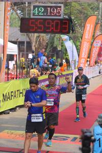 BIB: 42195, 55903, 42642, 46601
                            <button type="button" onclick="openModal(9155984)" class="btn btn-primary btn-sm float-right btn-popup" data-toggle="modal" data-target=".modal-high-quality">
                        <i class="fas fa-shopping-cart"></i> Add to Cart
                    </button>
                                            <button type="button" onclick="isThisMe(9155984, true)" class="btn btn-success btn-sm float-right btn-popup btn-isme hidden" data-toggle="tooltip" data-placement="bottom" title="นี่คือรูปของคุณใช่ไหม คลิกที่นี่เพื่อเอาเข้าอัลบั้ม">
                        <i class="fas fa-plus"></i> Add to album
                    </button>
                    <button type="button" onclick="isThisMe(9155984, false)" class="btn btn-warning btn-sm float-right btn-popup btn-isnotme hidden">
                        <i class="fas fa-ban"></i> Remove from album
                    </button>