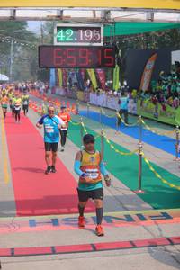 BIB: 42195, 659
                            <button type="button" onclick="openModal(9514167)" class="btn btn-primary btn-sm float-right btn-popup" data-toggle="modal" data-target=".modal-high-quality">
                        <i class="fas fa-shopping-cart"></i> Add to Cart
                    </button>
                                            <button type="button" onclick="isThisMe(9514167, true)" class="btn btn-success btn-sm float-right btn-popup btn-isme hidden" data-toggle="tooltip" data-placement="bottom" title="นี่คือรูปของคุณใช่ไหม คลิกที่นี่เพื่อเอาเข้าอัลบั้ม">
                        <i class="fas fa-plus"></i> Add to album
                    </button>
                    <button type="button" onclick="isThisMe(9514167, false)" class="btn btn-warning btn-sm float-right btn-popup btn-isnotme hidden">
                        <i class="fas fa-ban"></i> Remove from album
                    </button>