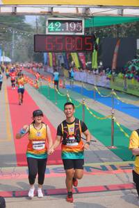 BIB: 42195, 65805, 405
                            <button type="button" onclick="openModal(9513997)" class="btn btn-primary btn-sm float-right btn-popup" data-toggle="modal" data-target=".modal-high-quality">
                        <i class="fas fa-shopping-cart"></i> Add to Cart
                    </button>
                                            <button type="button" onclick="isThisMe(9513997, true)" class="btn btn-success btn-sm float-right btn-popup btn-isme hidden" data-toggle="tooltip" data-placement="bottom" title="นี่คือรูปของคุณใช่ไหม คลิกที่นี่เพื่อเอาเข้าอัลบั้ม">
                        <i class="fas fa-plus"></i> Add to album
                    </button>
                    <button type="button" onclick="isThisMe(9513997, false)" class="btn btn-warning btn-sm float-right btn-popup btn-isnotme hidden">
                        <i class="fas fa-ban"></i> Remove from album
                    </button>