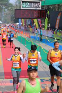 BIB: 42195, 5500, 41924, 40091
                            <button type="button" onclick="openModal(9513643)" class="btn btn-primary btn-sm float-right btn-popup" data-toggle="modal" data-target=".modal-high-quality">
                        <i class="fas fa-shopping-cart"></i> Add to Cart
                    </button>
                                            <button type="button" onclick="isThisMe(9513643, true)" class="btn btn-success btn-sm float-right btn-popup btn-isme hidden" data-toggle="tooltip" data-placement="bottom" title="นี่คือรูปของคุณใช่ไหม คลิกที่นี่เพื่อเอาเข้าอัลบั้ม">
                        <i class="fas fa-plus"></i> Add to album
                    </button>
                    <button type="button" onclick="isThisMe(9513643, false)" class="btn btn-warning btn-sm float-right btn-popup btn-isnotme hidden">
                        <i class="fas fa-ban"></i> Remove from album
                    </button>