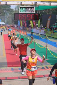 BIB: 42195, 6590
                            <button type="button" onclick="openModal(9514144)" class="btn btn-primary btn-sm float-right btn-popup" data-toggle="modal" data-target=".modal-high-quality">
                        <i class="fas fa-shopping-cart"></i> Add to Cart
                    </button>
                                            <button type="button" onclick="isThisMe(9514144, true)" class="btn btn-success btn-sm float-right btn-popup btn-isme hidden" data-toggle="tooltip" data-placement="bottom" title="นี่คือรูปของคุณใช่ไหม คลิกที่นี่เพื่อเอาเข้าอัลบั้ม">
                        <i class="fas fa-plus"></i> Add to album
                    </button>
                    <button type="button" onclick="isThisMe(9514144, false)" class="btn btn-warning btn-sm float-right btn-popup btn-isnotme hidden">
                        <i class="fas fa-ban"></i> Remove from album
                    </button>