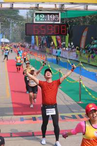 BIB: 42195, 65908, 42842
                            <button type="button" onclick="openModal(9514149)" class="btn btn-primary btn-sm float-right btn-popup" data-toggle="modal" data-target=".modal-high-quality">
                        <i class="fas fa-shopping-cart"></i> Add to Cart
                    </button>
                                            <button type="button" onclick="isThisMe(9514149, true)" class="btn btn-success btn-sm float-right btn-popup btn-isme hidden" data-toggle="tooltip" data-placement="bottom" title="นี่คือรูปของคุณใช่ไหม คลิกที่นี่เพื่อเอาเข้าอัลบั้ม">
                        <i class="fas fa-plus"></i> Add to album
                    </button>
                    <button type="button" onclick="isThisMe(9514149, false)" class="btn btn-warning btn-sm float-right btn-popup btn-isnotme hidden">
                        <i class="fas fa-ban"></i> Remove from album
                    </button>