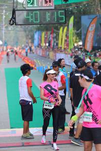 BIB: 20164, 621823
                            <button type="button" onclick="openModal(9140193)" class="btn btn-primary btn-sm float-right btn-popup" data-toggle="modal" data-target=".modal-high-quality">
                        <i class="fas fa-shopping-cart"></i> Add to Cart
                    </button>
                                            <button type="button" onclick="isThisMe(9140193, true)" class="btn btn-success btn-sm float-right btn-popup btn-isme hidden" data-toggle="tooltip" data-placement="bottom" title="นี่คือรูปของคุณใช่ไหม คลิกที่นี่เพื่อเอาเข้าอัลบั้ม">
                        <i class="fas fa-plus"></i> Add to album
                    </button>
                    <button type="button" onclick="isThisMe(9140193, false)" class="btn btn-warning btn-sm float-right btn-popup btn-isnotme hidden">
                        <i class="fas fa-ban"></i> Remove from album
                    </button>