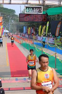 BIB: 42195, 64996, 4874
                            <button type="button" onclick="openModal(9490189)" class="btn btn-primary btn-sm float-right btn-popup" data-toggle="modal" data-target=".modal-high-quality">
                        <i class="fas fa-shopping-cart"></i> Add to Cart
                    </button>
                                            <button type="button" onclick="isThisMe(9490189, true)" class="btn btn-success btn-sm float-right btn-popup btn-isme hidden" data-toggle="tooltip" data-placement="bottom" title="นี่คือรูปของคุณใช่ไหม คลิกที่นี่เพื่อเอาเข้าอัลบั้ม">
                        <i class="fas fa-plus"></i> Add to album
                    </button>
                    <button type="button" onclick="isThisMe(9490189, false)" class="btn btn-warning btn-sm float-right btn-popup btn-isnotme hidden">
                        <i class="fas fa-ban"></i> Remove from album
                    </button>