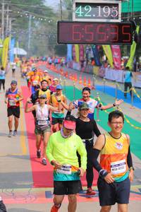 BIB: 42195, 65635, 46666, 41732
                            <button type="button" onclick="openModal(9513202)" class="btn btn-primary btn-sm float-right btn-popup" data-toggle="modal" data-target=".modal-high-quality">
                        <i class="fas fa-shopping-cart"></i> Add to Cart
                    </button>
                                            <button type="button" onclick="isThisMe(9513202, true)" class="btn btn-success btn-sm float-right btn-popup btn-isme hidden" data-toggle="tooltip" data-placement="bottom" title="นี่คือรูปของคุณใช่ไหม คลิกที่นี่เพื่อเอาเข้าอัลบั้ม">
                        <i class="fas fa-plus"></i> Add to album
                    </button>
                    <button type="button" onclick="isThisMe(9513202, false)" class="btn btn-warning btn-sm float-right btn-popup btn-isnotme hidden">
                        <i class="fas fa-ban"></i> Remove from album
                    </button>