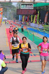 BIB: 42195, 40365, 4100
                            <button type="button" onclick="openModal(9474654)" class="btn btn-primary btn-sm float-right btn-popup" data-toggle="modal" data-target=".modal-high-quality">
                        <i class="fas fa-shopping-cart"></i> Add to Cart
                    </button>
                                            <button type="button" onclick="isThisMe(9474654, true)" class="btn btn-success btn-sm float-right btn-popup btn-isme hidden" data-toggle="tooltip" data-placement="bottom" title="นี่คือรูปของคุณใช่ไหม คลิกที่นี่เพื่อเอาเข้าอัลบั้ม">
                        <i class="fas fa-plus"></i> Add to album
                    </button>
                    <button type="button" onclick="isThisMe(9474654, false)" class="btn btn-warning btn-sm float-right btn-popup btn-isnotme hidden">
                        <i class="fas fa-ban"></i> Remove from album
                    </button>