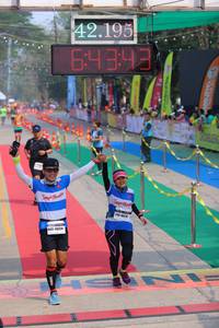 BIB: 42195, 64393, 4034
                            <button type="button" onclick="openModal(9484120)" class="btn btn-primary btn-sm float-right btn-popup" data-toggle="modal" data-target=".modal-high-quality">
                        <i class="fas fa-shopping-cart"></i> Add to Cart
                    </button>
                                            <button type="button" onclick="isThisMe(9484120, true)" class="btn btn-success btn-sm float-right btn-popup btn-isme hidden" data-toggle="tooltip" data-placement="bottom" title="นี่คือรูปของคุณใช่ไหม คลิกที่นี่เพื่อเอาเข้าอัลบั้ม">
                        <i class="fas fa-plus"></i> Add to album
                    </button>
                    <button type="button" onclick="isThisMe(9484120, false)" class="btn btn-warning btn-sm float-right btn-popup btn-isnotme hidden">
                        <i class="fas fa-ban"></i> Remove from album
                    </button>