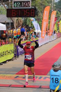 BIB: 42195, 61758, 42708
                            <button type="button" onclick="openModal(9425016)" class="btn btn-primary btn-sm float-right btn-popup" data-toggle="modal" data-target=".modal-high-quality">
                        <i class="fas fa-shopping-cart"></i> Add to Cart
                    </button>
                                            <button type="button" onclick="isThisMe(9425016, true)" class="btn btn-success btn-sm float-right btn-popup btn-isme hidden" data-toggle="tooltip" data-placement="bottom" title="นี่คือรูปของคุณใช่ไหม คลิกที่นี่เพื่อเอาเข้าอัลบั้ม">
                        <i class="fas fa-plus"></i> Add to album
                    </button>
                    <button type="button" onclick="isThisMe(9425016, false)" class="btn btn-warning btn-sm float-right btn-popup btn-isnotme hidden">
                        <i class="fas fa-ban"></i> Remove from album
                    </button>