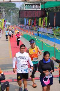 BIB: 42195, 43000
                            <button type="button" onclick="openModal(9494037)" class="btn btn-primary btn-sm float-right btn-popup" data-toggle="modal" data-target=".modal-high-quality">
                        <i class="fas fa-shopping-cart"></i> Add to Cart
                    </button>
                                            <button type="button" onclick="isThisMe(9494037, true)" class="btn btn-success btn-sm float-right btn-popup btn-isme hidden" data-toggle="tooltip" data-placement="bottom" title="นี่คือรูปของคุณใช่ไหม คลิกที่นี่เพื่อเอาเข้าอัลบั้ม">
                        <i class="fas fa-plus"></i> Add to album
                    </button>
                    <button type="button" onclick="isThisMe(9494037, false)" class="btn btn-warning btn-sm float-right btn-popup btn-isnotme hidden">
                        <i class="fas fa-ban"></i> Remove from album
                    </button>