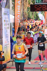 BIB: 4219, 528, 000, 47850, 45921, 412, 4720
                            <button type="button" onclick="openModal(9136821)" class="btn btn-primary btn-sm float-right btn-popup" data-toggle="modal" data-target=".modal-high-quality">
                        <i class="fas fa-shopping-cart"></i> Add to Cart
                    </button>
                                            <button type="button" onclick="isThisMe(9136821, true)" class="btn btn-success btn-sm float-right btn-popup btn-isme hidden" data-toggle="tooltip" data-placement="bottom" title="นี่คือรูปของคุณใช่ไหม คลิกที่นี่เพื่อเอาเข้าอัลบั้ม">
                        <i class="fas fa-plus"></i> Add to album
                    </button>
                    <button type="button" onclick="isThisMe(9136821, false)" class="btn btn-warning btn-sm float-right btn-popup btn-isnotme hidden">
                        <i class="fas fa-ban"></i> Remove from album
                    </button>