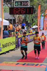 BIB: 42195, 6261
                            <button type="button" onclick="openModal(9439500)" class="btn btn-primary btn-sm float-right btn-popup" data-toggle="modal" data-target=".modal-high-quality">
                        <i class="fas fa-shopping-cart"></i> Add to Cart
                    </button>
                                            <button type="button" onclick="isThisMe(9439500, true)" class="btn btn-success btn-sm float-right btn-popup btn-isme hidden" data-toggle="tooltip" data-placement="bottom" title="นี่คือรูปของคุณใช่ไหม คลิกที่นี่เพื่อเอาเข้าอัลบั้ม">
                        <i class="fas fa-plus"></i> Add to album
                    </button>
                    <button type="button" onclick="isThisMe(9439500, false)" class="btn btn-warning btn-sm float-right btn-popup btn-isnotme hidden">
                        <i class="fas fa-ban"></i> Remove from album
                    </button>