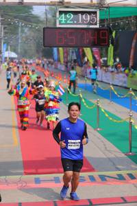 BIB: 42195, 6509, 420
                            <button type="button" onclick="openModal(9513900)" class="btn btn-primary btn-sm float-right btn-popup" data-toggle="modal" data-target=".modal-high-quality">
                        <i class="fas fa-shopping-cart"></i> Add to Cart
                    </button>
                                            <button type="button" onclick="isThisMe(9513900, true)" class="btn btn-success btn-sm float-right btn-popup btn-isme hidden" data-toggle="tooltip" data-placement="bottom" title="นี่คือรูปของคุณใช่ไหม คลิกที่นี่เพื่อเอาเข้าอัลบั้ม">
                        <i class="fas fa-plus"></i> Add to album
                    </button>
                    <button type="button" onclick="isThisMe(9513900, false)" class="btn btn-warning btn-sm float-right btn-popup btn-isnotme hidden">
                        <i class="fas fa-ban"></i> Remove from album
                    </button>