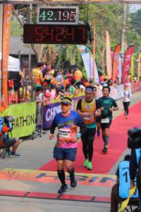 BIB: 42195, 5424
                            <button type="button" onclick="openModal(9145937)" class="btn btn-primary btn-sm float-right btn-popup" data-toggle="modal" data-target=".modal-high-quality">
                        <i class="fas fa-shopping-cart"></i> Add to Cart
                    </button>
                                            <button type="button" onclick="isThisMe(9145937, true)" class="btn btn-success btn-sm float-right btn-popup btn-isme hidden" data-toggle="tooltip" data-placement="bottom" title="นี่คือรูปของคุณใช่ไหม คลิกที่นี่เพื่อเอาเข้าอัลบั้ม">
                        <i class="fas fa-plus"></i> Add to album
                    </button>
                    <button type="button" onclick="isThisMe(9145937, false)" class="btn btn-warning btn-sm float-right btn-popup btn-isnotme hidden">
                        <i class="fas fa-ban"></i> Remove from album
                    </button>