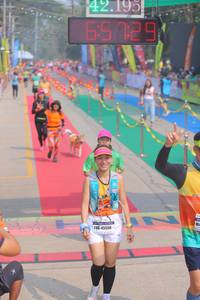 BIB: 42195, 65029, 45550
                            <button type="button" onclick="openModal(9513778)" class="btn btn-primary btn-sm float-right btn-popup" data-toggle="modal" data-target=".modal-high-quality">
                        <i class="fas fa-shopping-cart"></i> Add to Cart
                    </button>
                                            <button type="button" onclick="isThisMe(9513778, true)" class="btn btn-success btn-sm float-right btn-popup btn-isme hidden" data-toggle="tooltip" data-placement="bottom" title="นี่คือรูปของคุณใช่ไหม คลิกที่นี่เพื่อเอาเข้าอัลบั้ม">
                        <i class="fas fa-plus"></i> Add to album
                    </button>
                    <button type="button" onclick="isThisMe(9513778, false)" class="btn btn-warning btn-sm float-right btn-popup btn-isnotme hidden">
                        <i class="fas fa-ban"></i> Remove from album
                    </button>