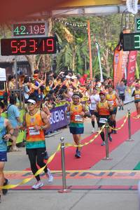 BIB: 42195, 523
                            <button type="button" onclick="openModal(9132588)" class="btn btn-primary btn-sm float-right btn-popup" data-toggle="modal" data-target=".modal-high-quality">
                        <i class="fas fa-shopping-cart"></i> Add to Cart
                    </button>
                                            <button type="button" onclick="isThisMe(9132588, true)" class="btn btn-success btn-sm float-right btn-popup btn-isme hidden" data-toggle="tooltip" data-placement="bottom" title="นี่คือรูปของคุณใช่ไหม คลิกที่นี่เพื่อเอาเข้าอัลบั้ม">
                        <i class="fas fa-plus"></i> Add to album
                    </button>
                    <button type="button" onclick="isThisMe(9132588, false)" class="btn btn-warning btn-sm float-right btn-popup btn-isnotme hidden">
                        <i class="fas fa-ban"></i> Remove from album
                    </button>