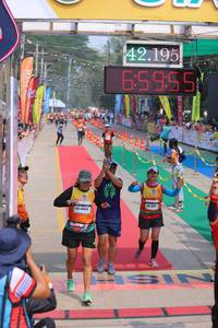 BIB: 42195, 65955
                            <button type="button" onclick="openModal(9514313)" class="btn btn-primary btn-sm float-right btn-popup" data-toggle="modal" data-target=".modal-high-quality">
                        <i class="fas fa-shopping-cart"></i> Add to Cart
                    </button>
                                            <button type="button" onclick="isThisMe(9514313, true)" class="btn btn-success btn-sm float-right btn-popup btn-isme hidden" data-toggle="tooltip" data-placement="bottom" title="นี่คือรูปของคุณใช่ไหม คลิกที่นี่เพื่อเอาเข้าอัลบั้ม">
                        <i class="fas fa-plus"></i> Add to album
                    </button>
                    <button type="button" onclick="isThisMe(9514313, false)" class="btn btn-warning btn-sm float-right btn-popup btn-isnotme hidden">
                        <i class="fas fa-ban"></i> Remove from album
                    </button>