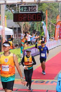 BIB: 42195, 62806, 43075
                            <button type="button" onclick="openModal(9444447)" class="btn btn-primary btn-sm float-right btn-popup" data-toggle="modal" data-target=".modal-high-quality">
                        <i class="fas fa-shopping-cart"></i> Add to Cart
                    </button>
                                            <button type="button" onclick="isThisMe(9444447, true)" class="btn btn-success btn-sm float-right btn-popup btn-isme hidden" data-toggle="tooltip" data-placement="bottom" title="นี่คือรูปของคุณใช่ไหม คลิกที่นี่เพื่อเอาเข้าอัลบั้ม">
                        <i class="fas fa-plus"></i> Add to album
                    </button>
                    <button type="button" onclick="isThisMe(9444447, false)" class="btn btn-warning btn-sm float-right btn-popup btn-isnotme hidden">
                        <i class="fas fa-ban"></i> Remove from album
                    </button>