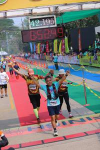 BIB: 42195, 65249
                            <button type="button" onclick="openModal(9493751)" class="btn btn-primary btn-sm float-right btn-popup" data-toggle="modal" data-target=".modal-high-quality">
                        <i class="fas fa-shopping-cart"></i> Add to Cart
                    </button>
                                            <button type="button" onclick="isThisMe(9493751, true)" class="btn btn-success btn-sm float-right btn-popup btn-isme hidden" data-toggle="tooltip" data-placement="bottom" title="นี่คือรูปของคุณใช่ไหม คลิกที่นี่เพื่อเอาเข้าอัลบั้ม">
                        <i class="fas fa-plus"></i> Add to album
                    </button>
                    <button type="button" onclick="isThisMe(9493751, false)" class="btn btn-warning btn-sm float-right btn-popup btn-isnotme hidden">
                        <i class="fas fa-ban"></i> Remove from album
                    </button>