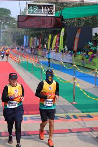 BIB: 42195, 46738, 42258
                            <button type="button" onclick="openModal(9490506)" class="btn btn-primary btn-sm float-right btn-popup" data-toggle="modal" data-target=".modal-high-quality">
                        <i class="fas fa-shopping-cart"></i> Add to Cart
                    </button>
                                            <button type="button" onclick="isThisMe(9490506, true)" class="btn btn-success btn-sm float-right btn-popup btn-isme hidden" data-toggle="tooltip" data-placement="bottom" title="นี่คือรูปของคุณใช่ไหม คลิกที่นี่เพื่อเอาเข้าอัลบั้ม">
                        <i class="fas fa-plus"></i> Add to album
                    </button>
                    <button type="button" onclick="isThisMe(9490506, false)" class="btn btn-warning btn-sm float-right btn-popup btn-isnotme hidden">
                        <i class="fas fa-ban"></i> Remove from album
                    </button>