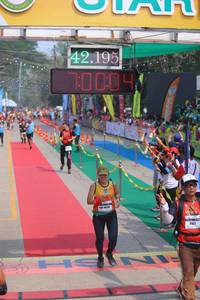 BIB: 42195, 70004
                            <button type="button" onclick="openModal(9514375)" class="btn btn-primary btn-sm float-right btn-popup" data-toggle="modal" data-target=".modal-high-quality">
                        <i class="fas fa-shopping-cart"></i> Add to Cart
                    </button>
                                            <button type="button" onclick="isThisMe(9514375, true)" class="btn btn-success btn-sm float-right btn-popup btn-isme hidden" data-toggle="tooltip" data-placement="bottom" title="นี่คือรูปของคุณใช่ไหม คลิกที่นี่เพื่อเอาเข้าอัลบั้ม">
                        <i class="fas fa-plus"></i> Add to album
                    </button>
                    <button type="button" onclick="isThisMe(9514375, false)" class="btn btn-warning btn-sm float-right btn-popup btn-isnotme hidden">
                        <i class="fas fa-ban"></i> Remove from album
                    </button>