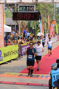 BIB: 42195, 1047
                            <button type="button" onclick="openModal(9352919)" class="btn btn-primary btn-sm float-right btn-popup" data-toggle="modal" data-target=".modal-high-quality">
                        <i class="fas fa-shopping-cart"></i> Add to Cart
                    </button>
                                            <button type="button" onclick="isThisMe(9352919, true)" class="btn btn-success btn-sm float-right btn-popup btn-isme hidden" data-toggle="tooltip" data-placement="bottom" title="นี่คือรูปของคุณใช่ไหม คลิกที่นี่เพื่อเอาเข้าอัลบั้ม">
                        <i class="fas fa-plus"></i> Add to album
                    </button>
                    <button type="button" onclick="isThisMe(9352919, false)" class="btn btn-warning btn-sm float-right btn-popup btn-isnotme hidden">
                        <i class="fas fa-ban"></i> Remove from album
                    </button>