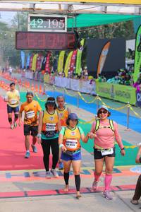 BIB: 42195
                            <button type="button" onclick="openModal(9467423)" class="btn btn-primary btn-sm float-right btn-popup" data-toggle="modal" data-target=".modal-high-quality">
                        <i class="fas fa-shopping-cart"></i> Add to Cart
                    </button>
                                            <button type="button" onclick="isThisMe(9467423, true)" class="btn btn-success btn-sm float-right btn-popup btn-isme hidden" data-toggle="tooltip" data-placement="bottom" title="นี่คือรูปของคุณใช่ไหม คลิกที่นี่เพื่อเอาเข้าอัลบั้ม">
                        <i class="fas fa-plus"></i> Add to album
                    </button>
                    <button type="button" onclick="isThisMe(9467423, false)" class="btn btn-warning btn-sm float-right btn-popup btn-isnotme hidden">
                        <i class="fas fa-ban"></i> Remove from album
                    </button>