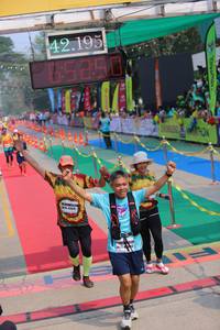 BIB: 42195, 65250
                            <button type="button" onclick="openModal(9493798)" class="btn btn-primary btn-sm float-right btn-popup" data-toggle="modal" data-target=".modal-high-quality">
                        <i class="fas fa-shopping-cart"></i> Add to Cart
                    </button>
                                            <button type="button" onclick="isThisMe(9493798, true)" class="btn btn-success btn-sm float-right btn-popup btn-isme hidden" data-toggle="tooltip" data-placement="bottom" title="นี่คือรูปของคุณใช่ไหม คลิกที่นี่เพื่อเอาเข้าอัลบั้ม">
                        <i class="fas fa-plus"></i> Add to album
                    </button>
                    <button type="button" onclick="isThisMe(9493798, false)" class="btn btn-warning btn-sm float-right btn-popup btn-isnotme hidden">
                        <i class="fas fa-ban"></i> Remove from album
                    </button>