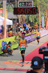 BIB: 42195, 55050, 40629
                            <button type="button" onclick="openModal(9152507)" class="btn btn-primary btn-sm float-right btn-popup" data-toggle="modal" data-target=".modal-high-quality">
                        <i class="fas fa-shopping-cart"></i> Add to Cart
                    </button>
                                            <button type="button" onclick="isThisMe(9152507, true)" class="btn btn-success btn-sm float-right btn-popup btn-isme hidden" data-toggle="tooltip" data-placement="bottom" title="นี่คือรูปของคุณใช่ไหม คลิกที่นี่เพื่อเอาเข้าอัลบั้ม">
                        <i class="fas fa-plus"></i> Add to album
                    </button>
                    <button type="button" onclick="isThisMe(9152507, false)" class="btn btn-warning btn-sm float-right btn-popup btn-isnotme hidden">
                        <i class="fas fa-ban"></i> Remove from album
                    </button>