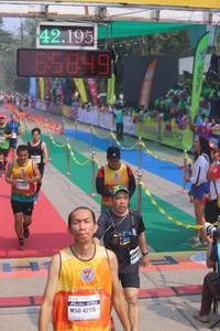 BIB: 42195, 65849, 42175
                            <button type="button" onclick="openModal(9514101)" class="btn btn-primary btn-sm float-right btn-popup" data-toggle="modal" data-target=".modal-high-quality">
                        <i class="fas fa-shopping-cart"></i> Add to Cart
                    </button>
                                            <button type="button" onclick="isThisMe(9514101, true)" class="btn btn-success btn-sm float-right btn-popup btn-isme hidden" data-toggle="tooltip" data-placement="bottom" title="นี่คือรูปของคุณใช่ไหม คลิกที่นี่เพื่อเอาเข้าอัลบั้ม">
                        <i class="fas fa-plus"></i> Add to album
                    </button>
                    <button type="button" onclick="isThisMe(9514101, false)" class="btn btn-warning btn-sm float-right btn-popup btn-isnotme hidden">
                        <i class="fas fa-ban"></i> Remove from album
                    </button>