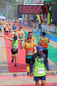 BIB: 2195, 65657, 47139, 47994
                            <button type="button" onclick="openModal(9513627)" class="btn btn-primary btn-sm float-right btn-popup" data-toggle="modal" data-target=".modal-high-quality">
                        <i class="fas fa-shopping-cart"></i> Add to Cart
                    </button>
                                            <button type="button" onclick="isThisMe(9513627, true)" class="btn btn-success btn-sm float-right btn-popup btn-isme hidden" data-toggle="tooltip" data-placement="bottom" title="นี่คือรูปของคุณใช่ไหม คลิกที่นี่เพื่อเอาเข้าอัลบั้ม">
                        <i class="fas fa-plus"></i> Add to album
                    </button>
                    <button type="button" onclick="isThisMe(9513627, false)" class="btn btn-warning btn-sm float-right btn-popup btn-isnotme hidden">
                        <i class="fas fa-ban"></i> Remove from album
                    </button>