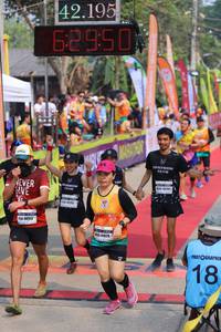 BIB: 42195, 62950, 4582, 5040912, 408
                            <button type="button" onclick="openModal(9456435)" class="btn btn-primary btn-sm float-right btn-popup" data-toggle="modal" data-target=".modal-high-quality">
                        <i class="fas fa-shopping-cart"></i> Add to Cart
                    </button>
                                            <button type="button" onclick="isThisMe(9456435, true)" class="btn btn-success btn-sm float-right btn-popup btn-isme hidden" data-toggle="tooltip" data-placement="bottom" title="นี่คือรูปของคุณใช่ไหม คลิกที่นี่เพื่อเอาเข้าอัลบั้ม">
                        <i class="fas fa-plus"></i> Add to album
                    </button>
                    <button type="button" onclick="isThisMe(9456435, false)" class="btn btn-warning btn-sm float-right btn-popup btn-isnotme hidden">
                        <i class="fas fa-ban"></i> Remove from album
                    </button>